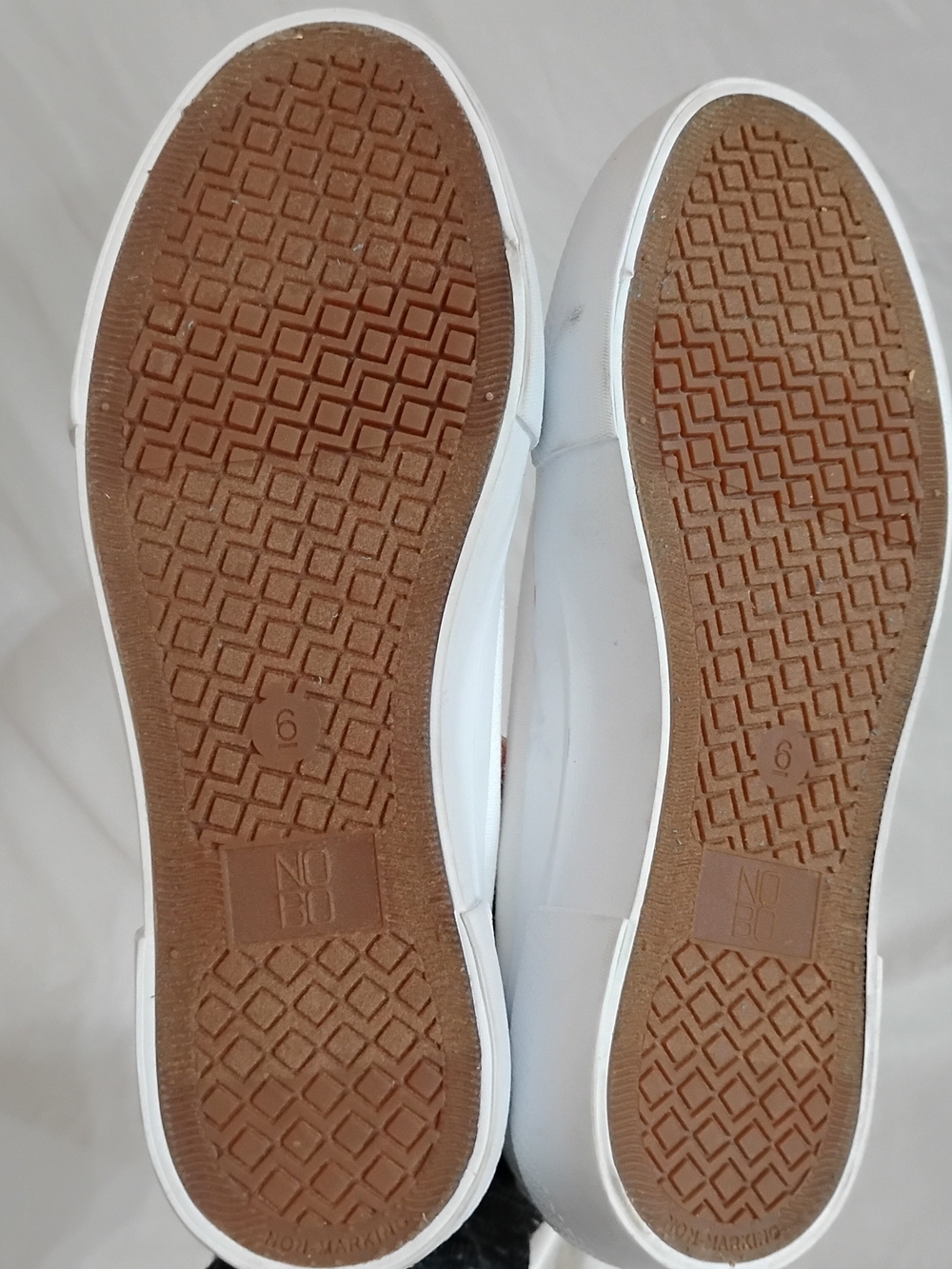 No Boundaries White Canvas Platform Sneakers with Rainbow Elastic Bands Size 6 - Picture 5 of 5